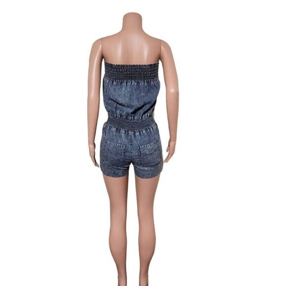 Women's sleeveless chambray smocked denim romper M - Picture 8 of 12